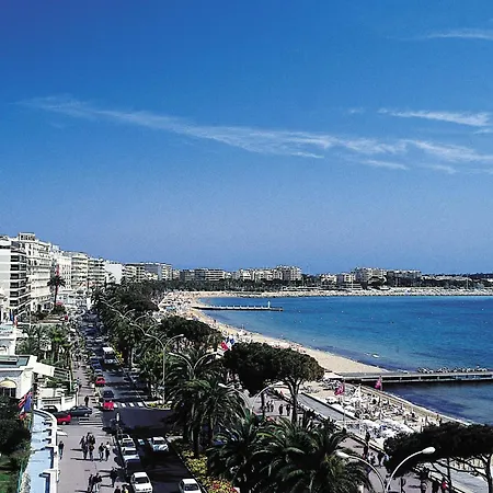 Modern 3 Bedroom Lecerf 5 To The Croisette 411 By Interhome *