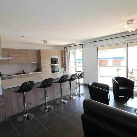 Modern 3 Bedroom Lecerf 5 To The Croisette 411 By Interhome * Cannes