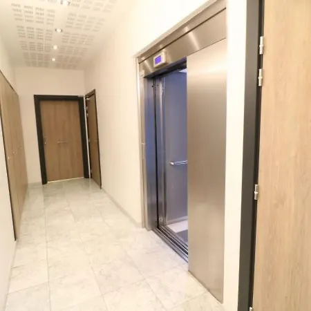 Modern 3 Bedroom Lecerf 5 To The Croisette 411 By Interhome * Cannes